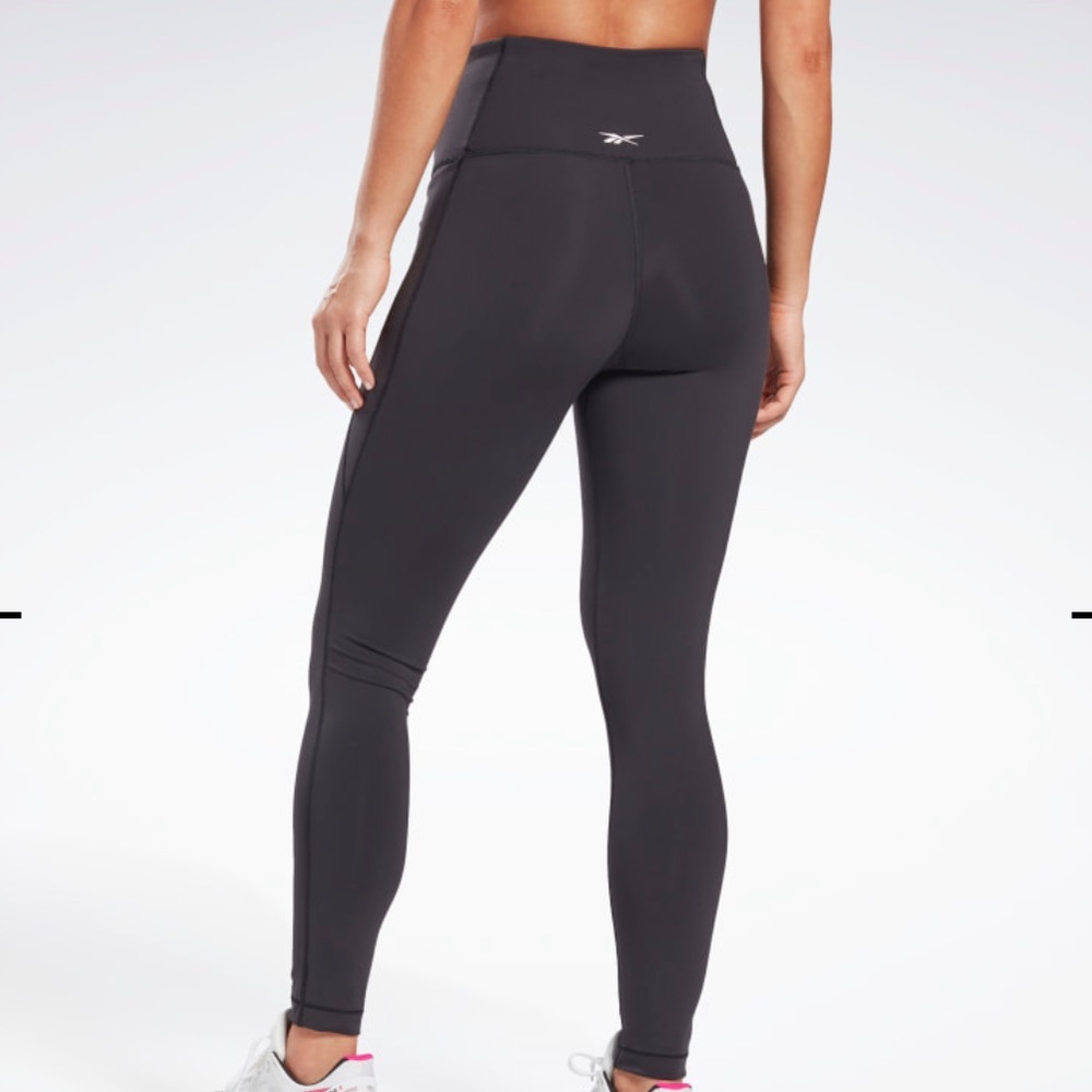 *REEBOK* High Rise Lux Leggings w/ Pocket